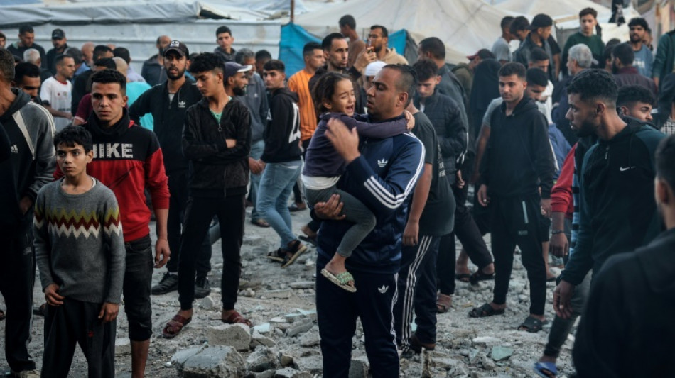 Israel bombardeia Gaza e L&iacute;bano e critica ordem de pris&atilde;o do TPI contra Netanyahu
