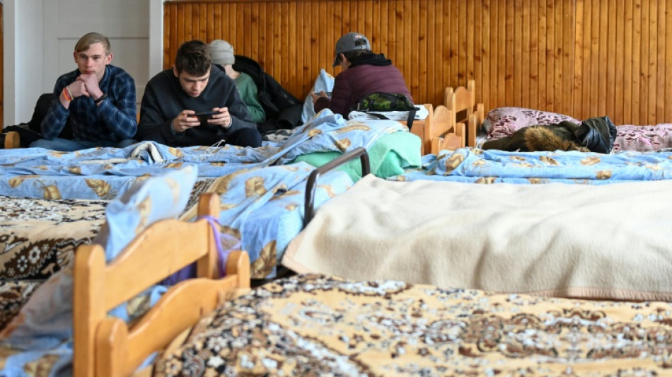 Hu&eacute;rfanos encuentran refugio en el lejano oeste de Ucrania
