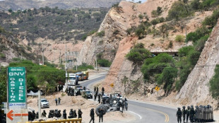 Bloqueios em vias na Bol&iacute;via se intensificam para evitar poss&iacute;vel pris&atilde;o de Evo Morales