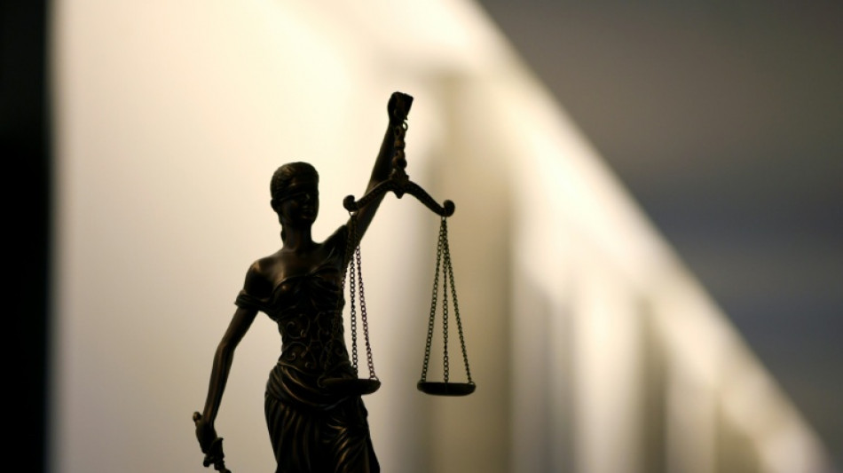 Rassistische Chats: Justizbeamter aus Nordrhein-Westfalen verliert Beamtenstatus