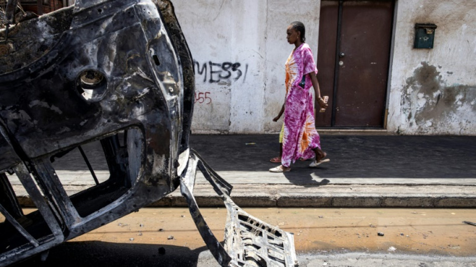 Apr&egrave;s les troubles, les S&eacute;n&eacute;galais reprennent leurs activit&eacute;s, choqu&eacute;s et inquiets 