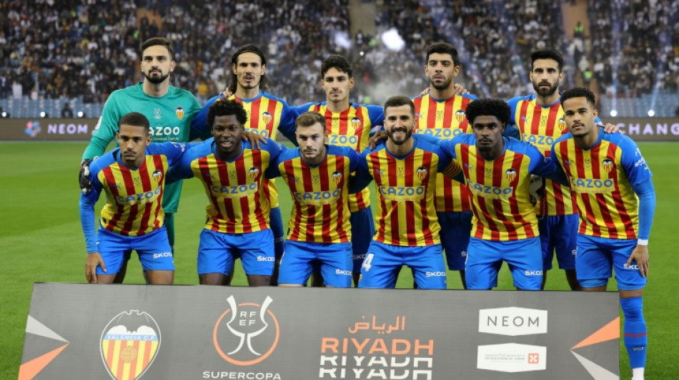 El Valencia no pasa del empate en casa ante el Almer&iacute;a y sigue en tierra de nadie