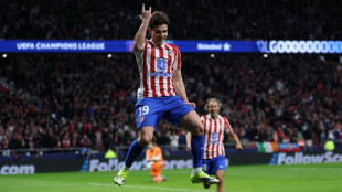 Atl&eacute;tico de Madrid vence Tottenham (5-2) e fica mais perto das quartas da Champions