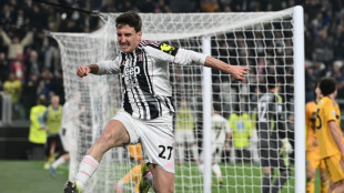 Como boost Champions League bid, Juve back to winning ways