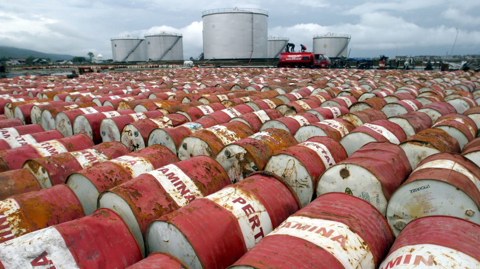 Il petrolio &egrave; in calo a New York a 72,39 dollari
