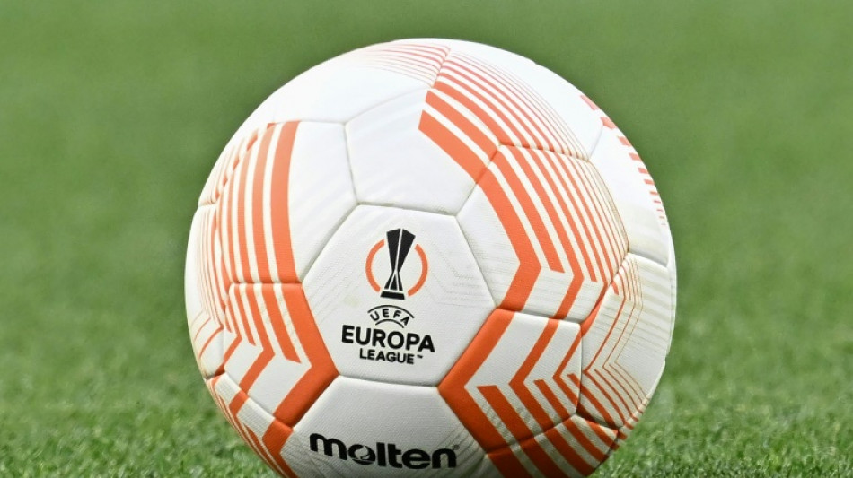 Dybala es titular con la Roma y Telles por Acu&ntilde;a en el Sevilla