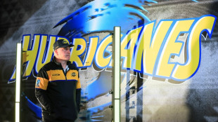 Hurricanes say Chiefs favourites for Super Rugby final