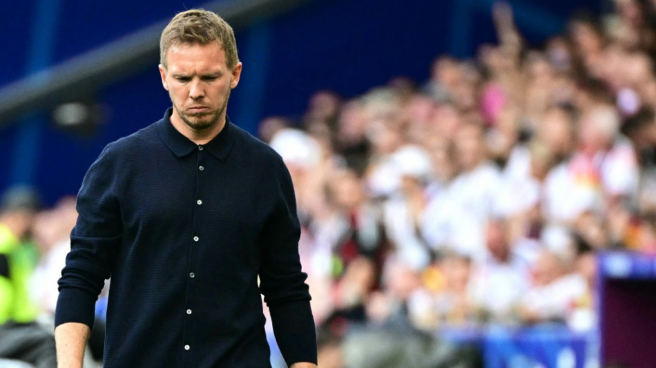 Gruppenfinale: Nagelsmann schl&auml;gt Rasen-Alarm