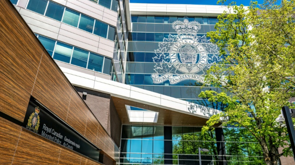 Ataque a tiros em escola e resid&ecirc;ncia deixa nove mortos no Canad&aacute;