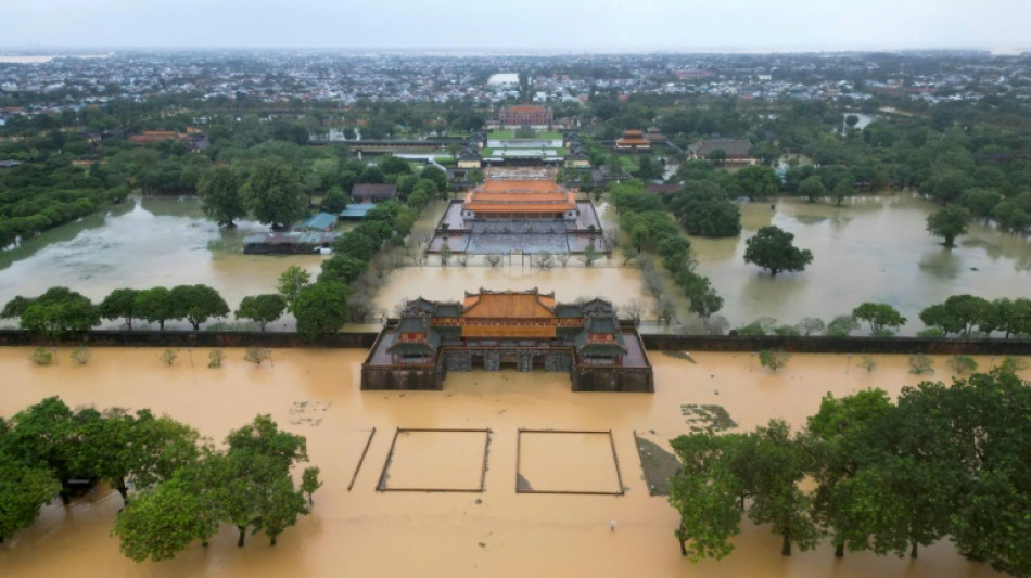 Rekordregen in Vietnam: Tausende Menschen evakuiert
