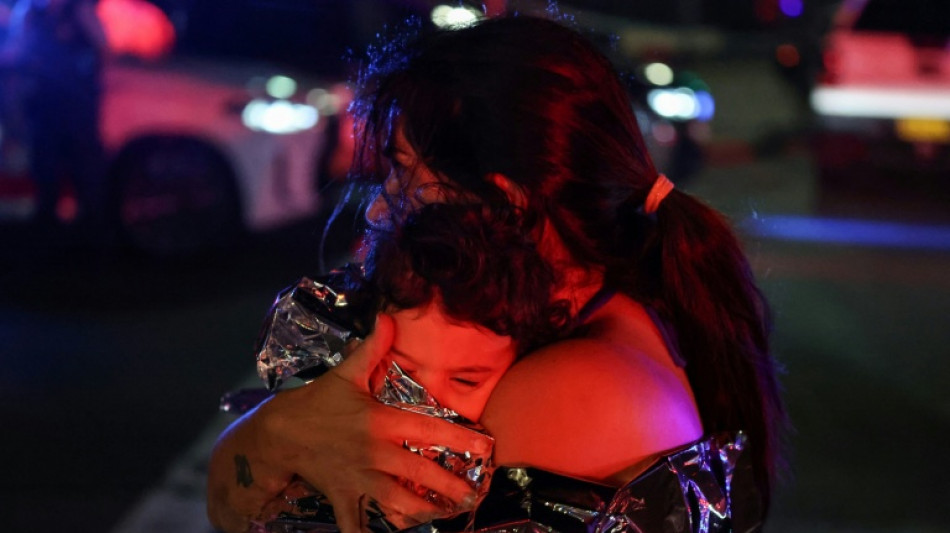 Un padre e hijo matan a 15 personas durante una festividad judía en una playa de Australia