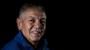 Rugby: "La France est exclue de certaines décisions" à World Rugby, déplore le candidat Benazzi