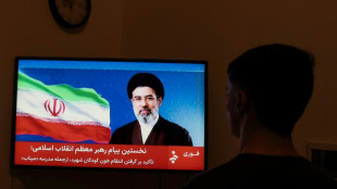 Irans neuer Anf&uuml;hrer schw&ouml;rt in erster Botschaft "Rache" und will Stra&szlig;e von Hormus weiter blockieren