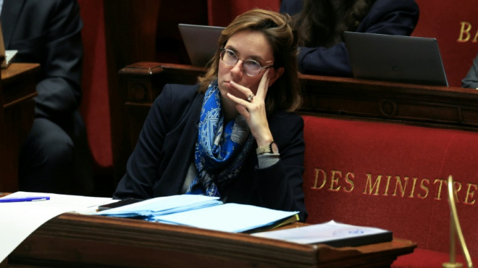 Los diputados franceses rechazan casi por unanimidad el proyecto de presupuesto
