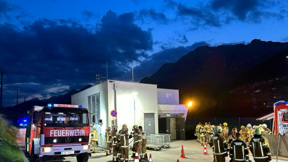 Rund 200 Menschen aus Nachtzug in &Ouml;sterreich wegen Feuer in Tunnel evakuiert