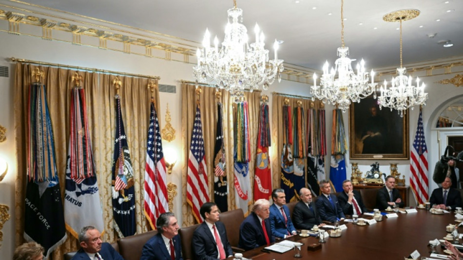 Trump anuncia que orden&oacute; reabrir el espacio a&eacute;reo de Venezuela