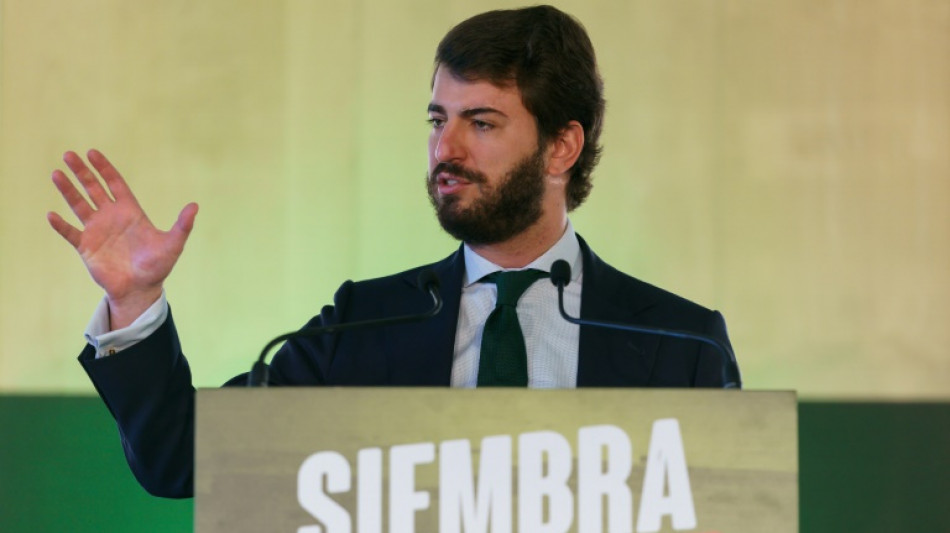 La extrema derecha entra por primera vez en un gobierno regional en Espa&ntilde;a 