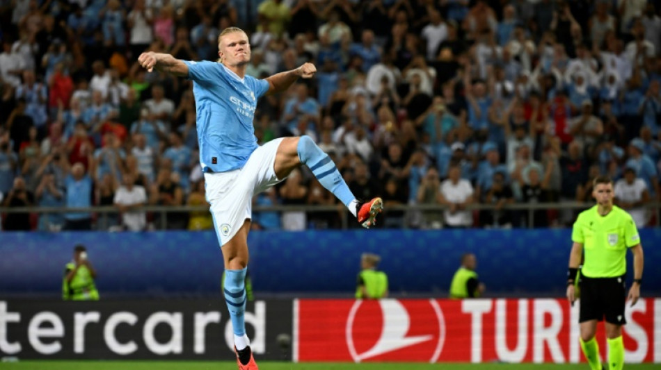 Manchester City vence Sevilla nos p&ecirc;naltis e conquista Supercopa da Europa