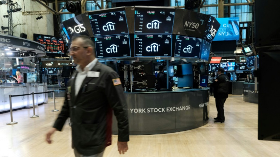 Wall Street commence en baisse la derni&egrave;re s&eacute;ance de l'ann&eacute;e