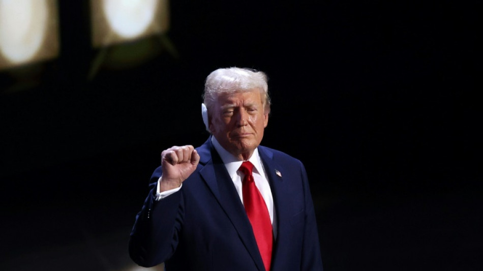 Trump recorda ataque e aceita nomea&ccedil;&atilde;o republicana