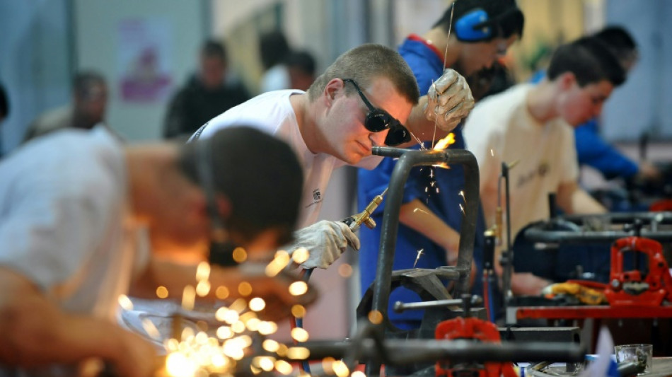 Zahl neuer Vertr&auml;ge in der dualen Ausbildung 2023 gestiegen