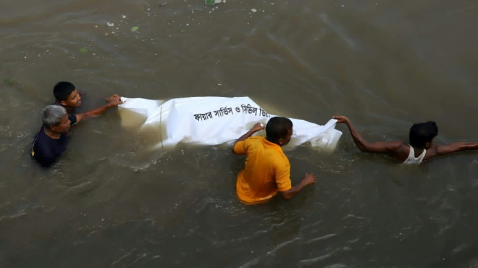 Al menos 51 muertos en Banglad&eacute;s tras un naufragio en un r&iacute;o