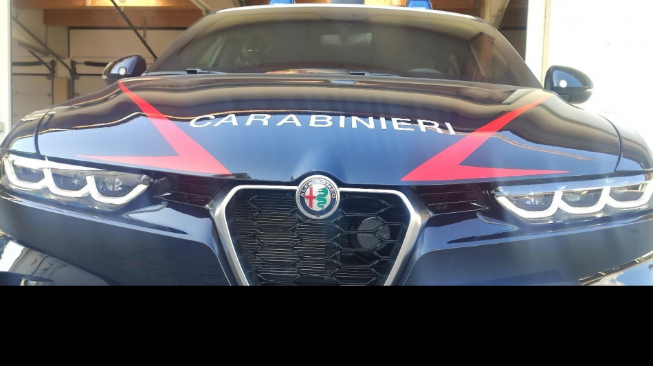 Spara alla moglie e si uccide, lei &egrave; gravissima