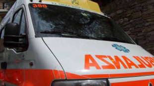 Trovato morto in un parcheggio, uomo ucciso a colpi di pistola