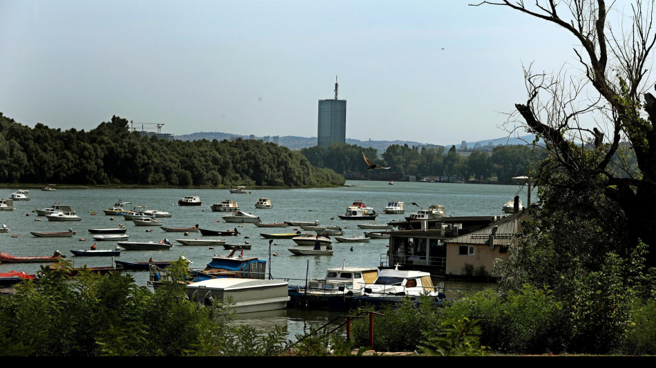 A Belgrado rimossa con successo una bomba Usa inesplosa