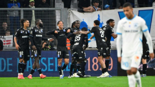 Ligue 1: Marseille sombre à nouveau à domicile, contre Auxerre