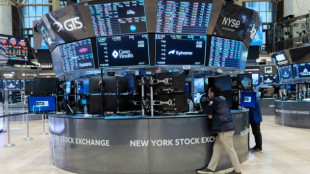 Wall Street, sans conviction, &eacute;volue en ordre dispers&eacute;