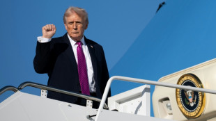 Trump parte em viagem pela Ásia, onde se encontrará com Xi e espera ter reunião com Lula