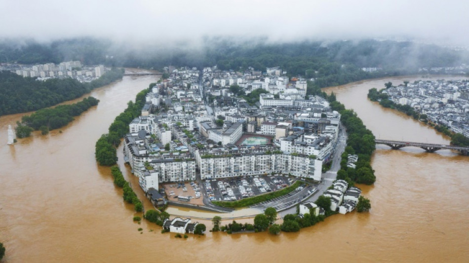Erdrutsche und &Uuml;berschwemmungen durch heftige Regenf&auml;lle in S&uuml;dchina