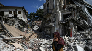 Séisme en Turquie et en Syrie: des ONG racontent le "chaos" des premiers jours
