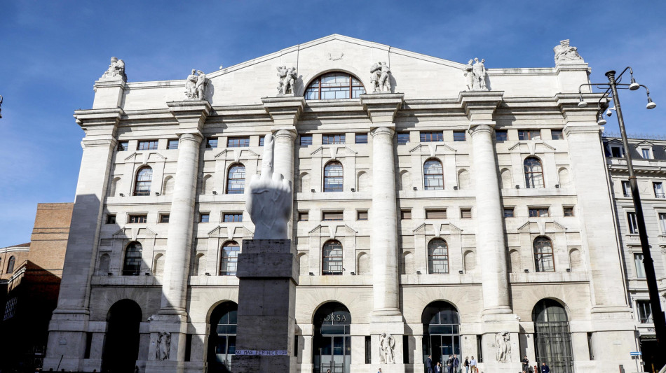 Borsa Milano apre poco mossa (+0,15%)
