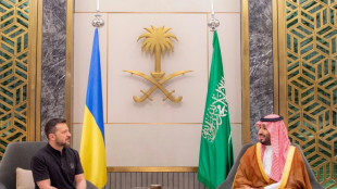 Zelensky discute reuni&atilde;o sobre paz em visita &agrave; Ar&aacute;bia Saudita
