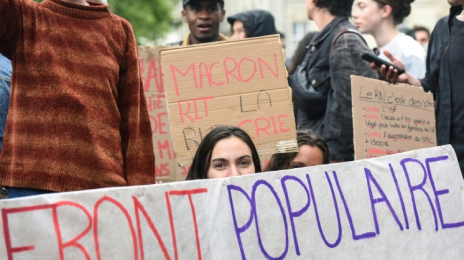 Oposi&ccedil;&atilde;o de esquerda se reunir&aacute; em uma 'Frente Popular' na Fran&ccedil;a