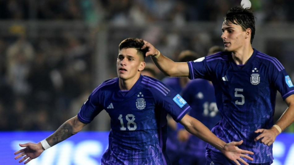 Argentina goleia Nova Zel&acirc;ndia (5-0) com gola&ccedil;o de Luka Romero e avan&ccedil;a como l&iacute;der no Mundial Sub-20