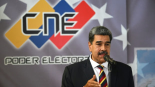 Maduro e candidatos menos relevantes assinam documento para respeitar elei&ccedil;&otilde;es na Venezuela