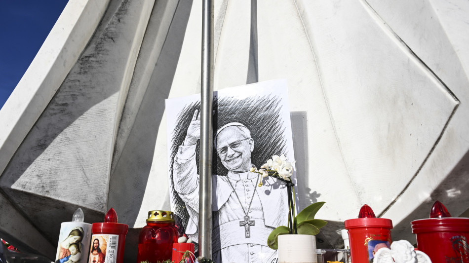 Sala stampa vaticana, 'l'Angelus del Papa ci sar&agrave;'