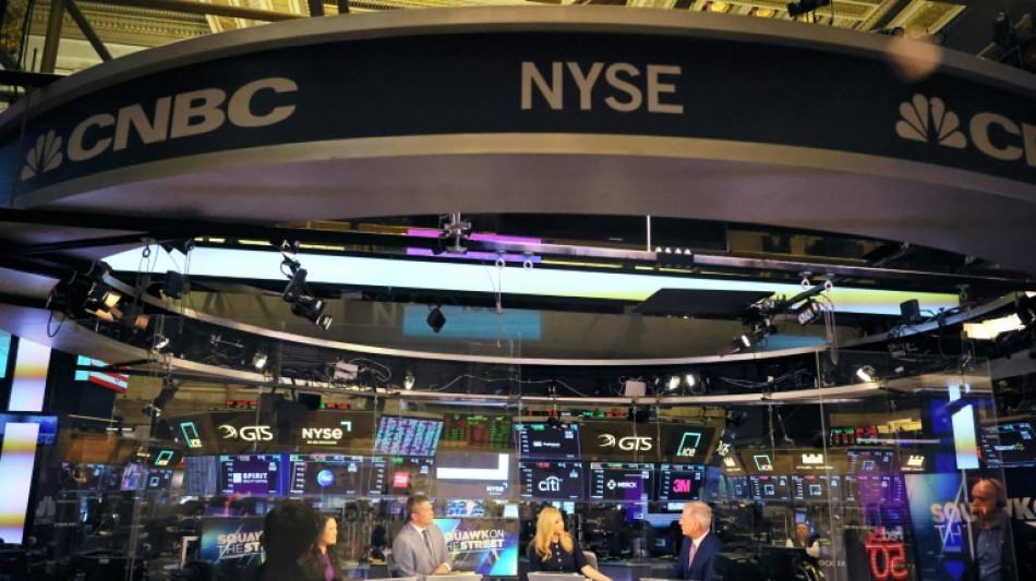 Wall Street en ordre dispers&eacute; en attendant le feu vert du Congr&egrave;s sur la dette