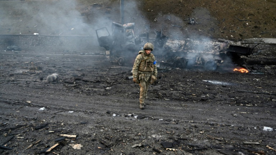 Combats &agrave; Kiev, les Occidentaux promettent des armes &agrave; l'Ukraine