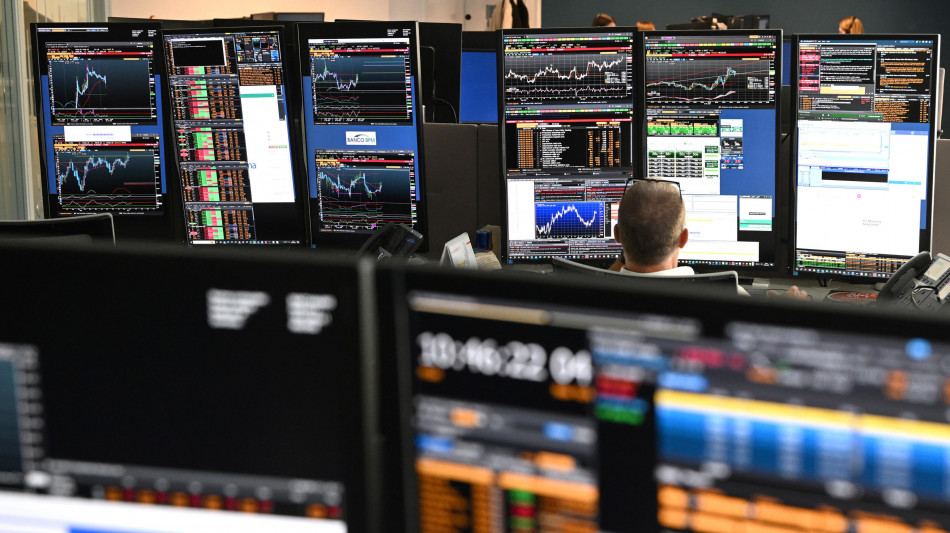 Lo spread tra Btp e Bund chiude in rialzo a 79 punti