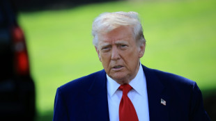 Nucléaire: Trump accuse l'Iran de "traîner les pieds"