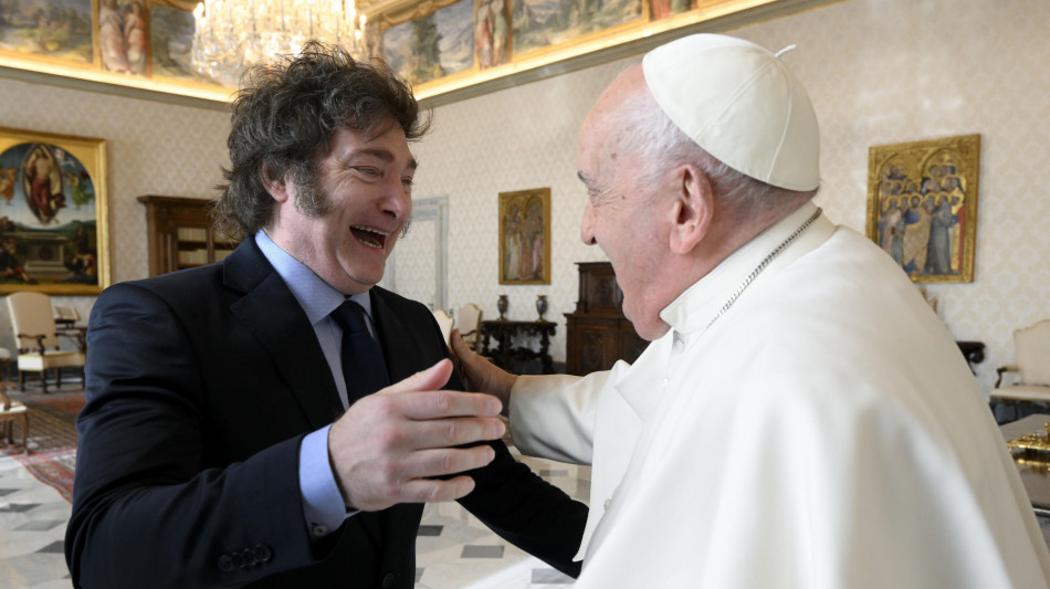 Milei, profondo dolore per la morte di Papa Francesco