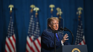 Fin de campagne f&eacute;brile pour Trump
