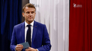 Fran&ccedil;a entra em semana decisiva com a extrema direita muito perto do poder