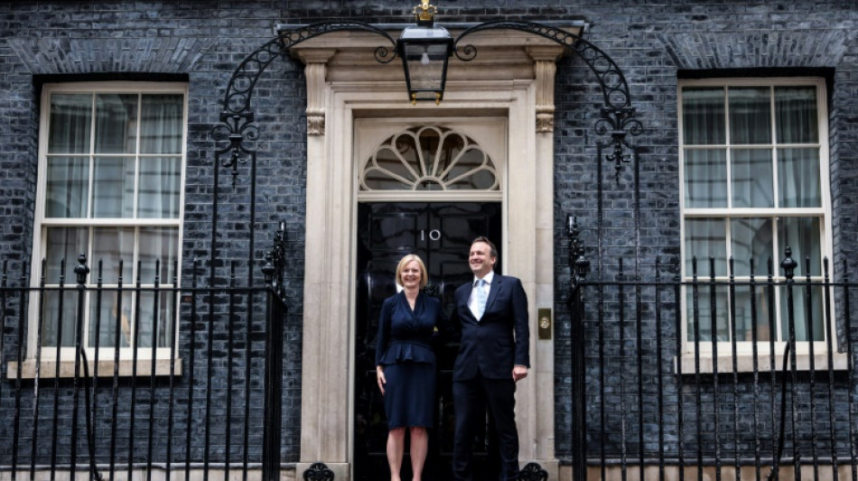 Truss zieht mit ihren T&ouml;chtern im Teenageralter in Downing Street ein