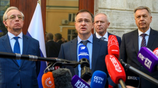 Ukraine: Trump annonce qu'il parlera à Poutine pour "mettre fin au bain de sang"