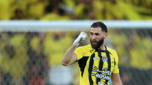 Insatisfeito, Benzema deixa Al-Ittihad e assina com rival Al-Hilal